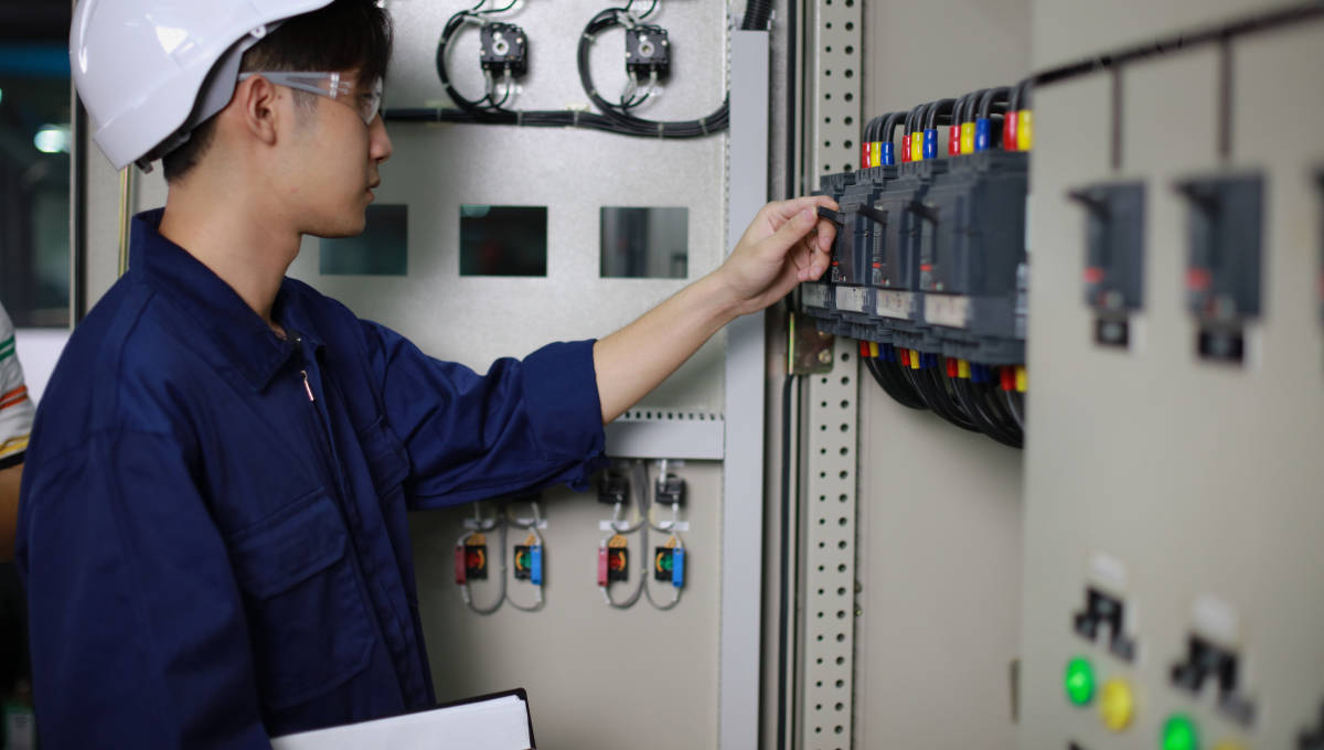 三亚民宿酒店电气维修服务项目图